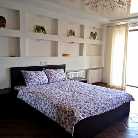 1-Room Studio Center تشيركاسي المظهر الخارجي الصورة