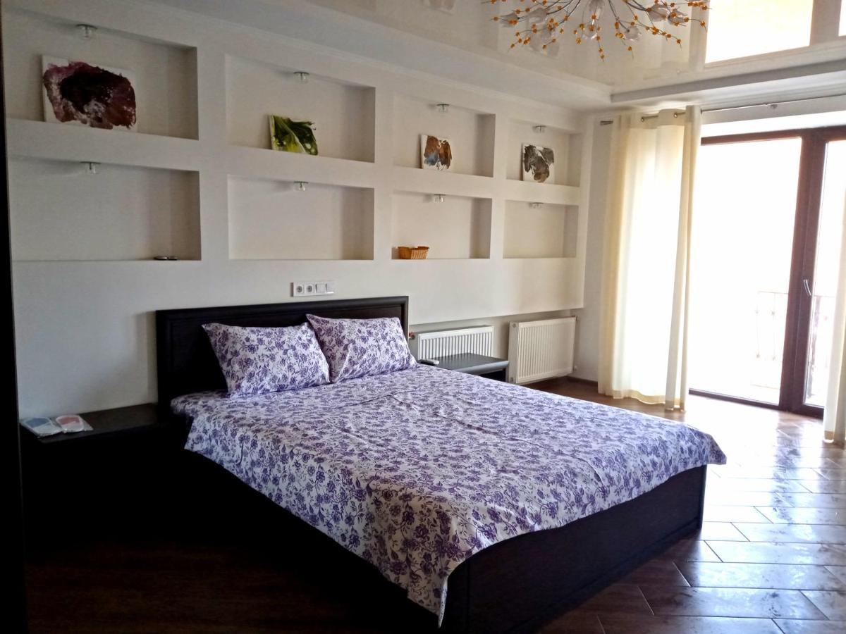 1-Room Studio Center تشيركاسي المظهر الخارجي الصورة